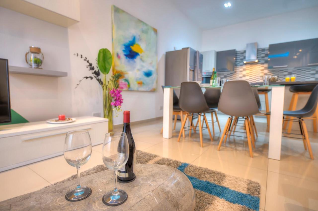 Spacious And Beautifully Furnished 3 Bedrooms/3Bathrooms Apartment With 2 Balconies Wvid1-1 Gzira Exterior photo